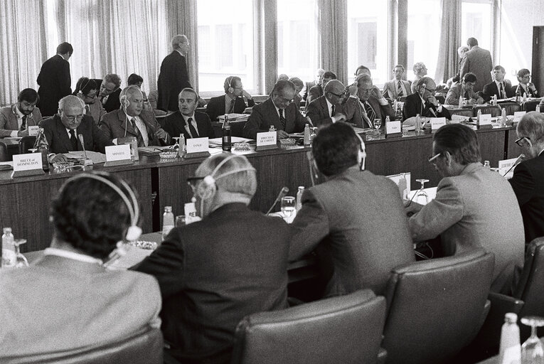 Fotografie 26: Meeting between the European Parliament, the Commission and the Council (Economic and Financial Affairs) in the first half of 1978, in Luxembourg