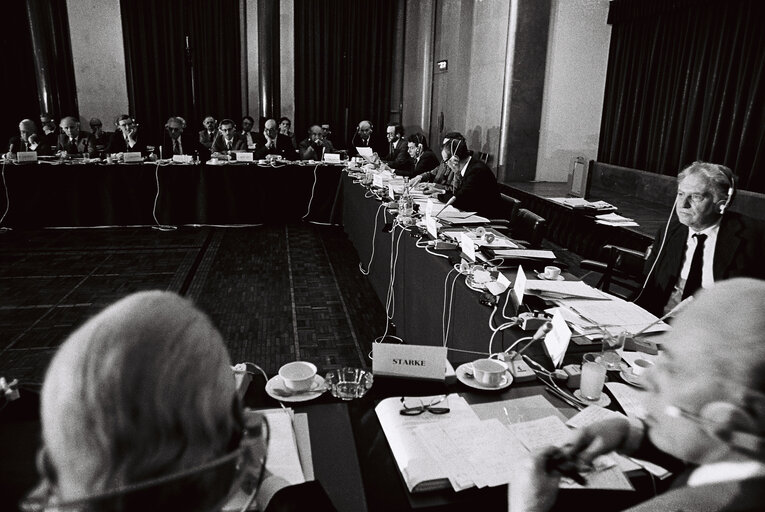 Fotogrāfija 19: Public Hearing on Transport in Paris