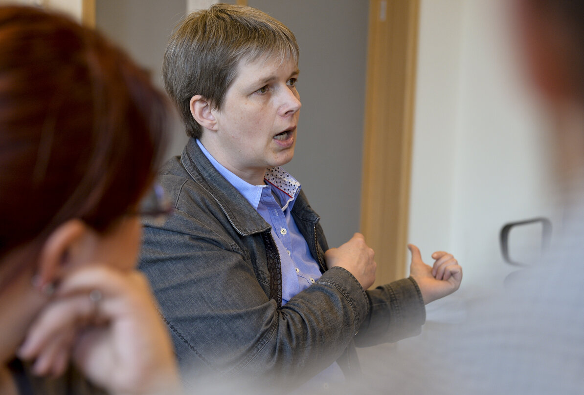 Britta REIMERS meets with a group of yound German Liberals