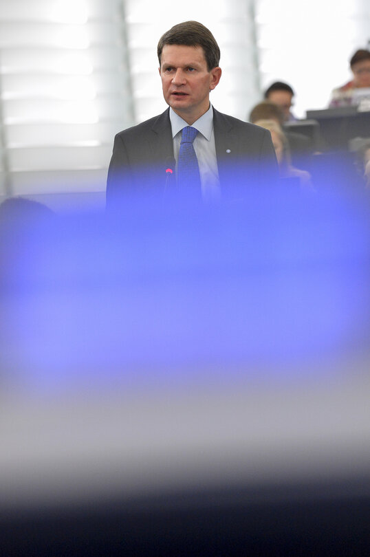 Preparations for the European Council meeting (24-25 October 2013)  Council and Commission statements during plenary session week 43 2013 in Strasbourg