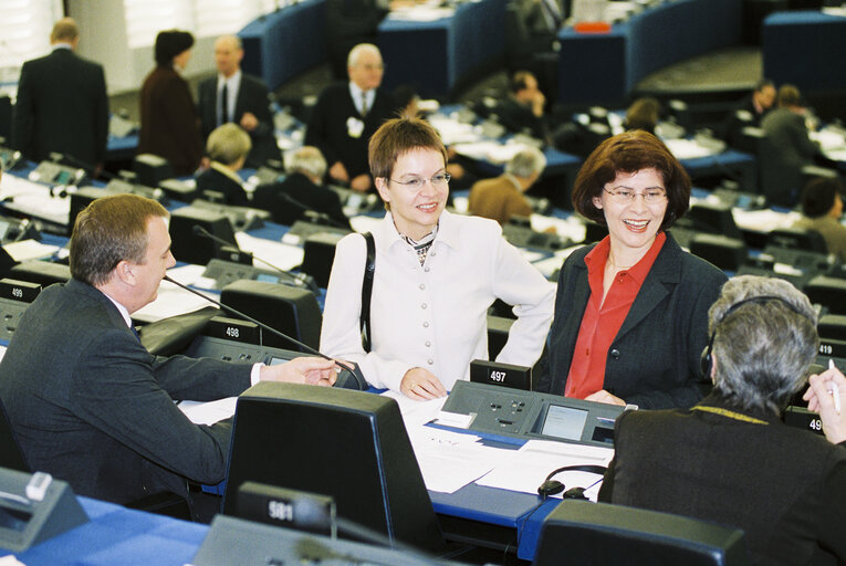 Fotografia 4: MEP Renate SOMMER in plenary session in Strasbourg