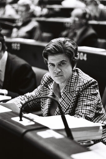 Fotagrafa 3: The MEP Colette FLESCH during a session in the hemicycle of Strasbourg in November 1979.