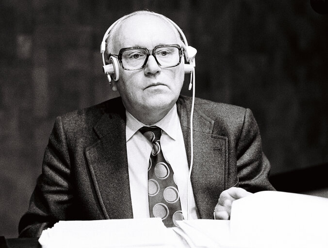 The delegue Gerhard FLAMIG during a session in Luxembourg in December 1978.