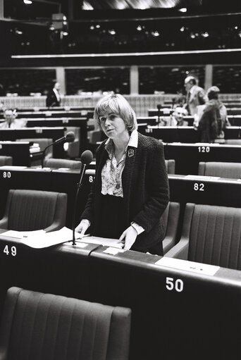 Fotografi 1: The MEP Ann CLWYD during a session in the hemicycle of Strasbourg in November 1979.