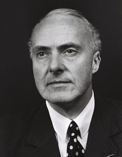 Foto 18: Portrait of the MEP Sir Brandon RHYS WILLIAMS in September 1979.