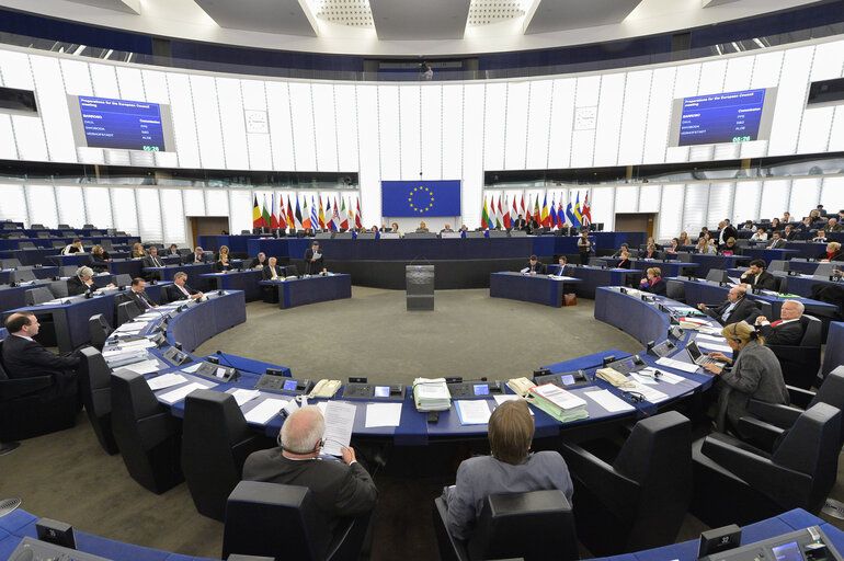 Fotografie 6: Preparations for the European Council meeting (24-25 October 2013)  Council and Commission statements during plenary session week 43 2013 in Strasbourg