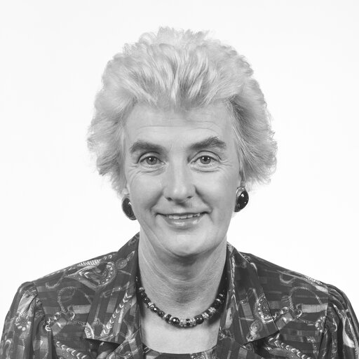 Portrait of MEP Margaret DALY