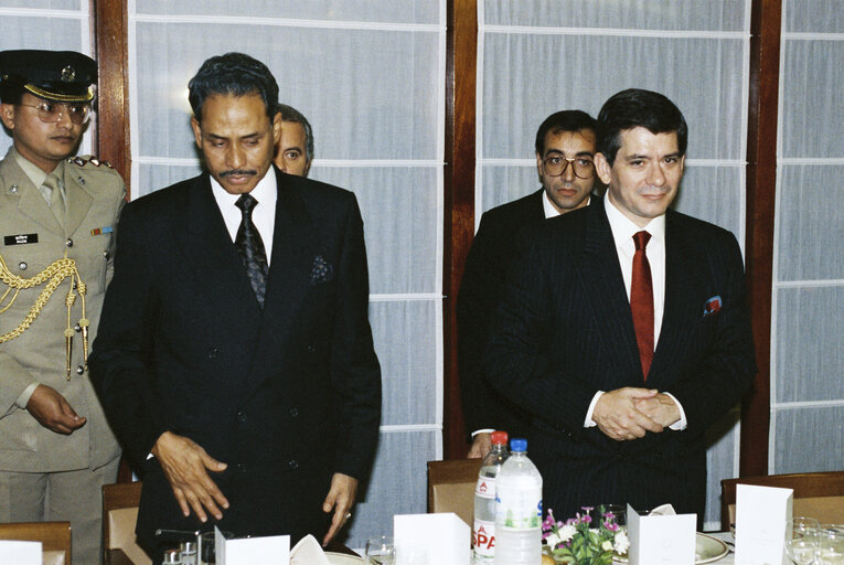 Foto 28: The President of Bangladesh makes an official visit to the EP in Brussels