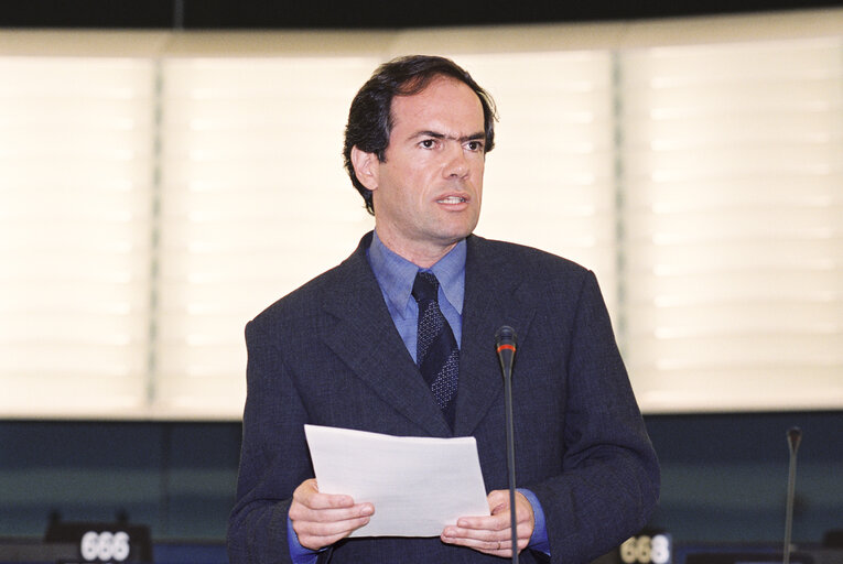 Fotó 2: MEP Sergio MARQUES takes part in a plenary session in Strasbourg