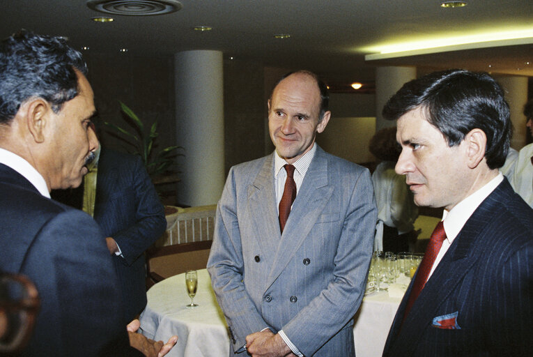 Foto 17: The President of Bangladesh makes an official visit to the EP in Brussels