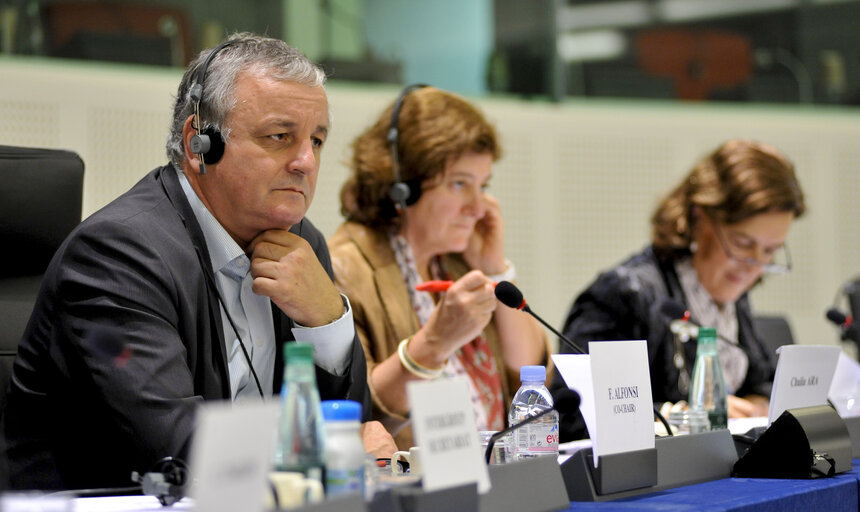 Photo 4 : Intergroup National minorities and regional languages