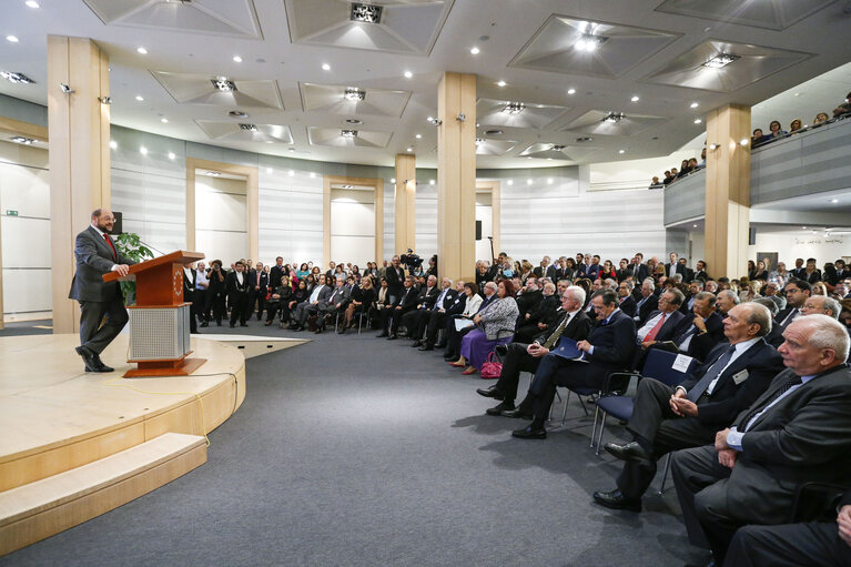 Foto 1: Commemoration ceremony in honour of late President of Greece Constantinos Karamanlis in the presence of Prime Minister of Greece