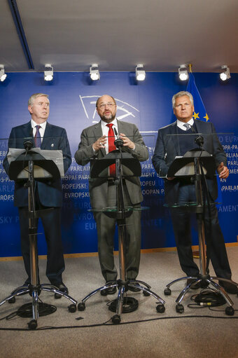 Suriet 15: Joint press point on Monitoring Ukraine by Martin SCHULZ, EP President, Pat COX, former EP President and Aleksander KWASNIEWSKI, former Polish President