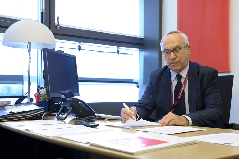 Fotó 23: MEP Adam GIEREK at the European Parliament in Strasbourg