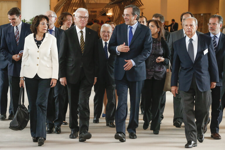 Foto 8: Commemoration ceremony in honour of late President of Greece Constantinos Karamanlis in the presence of Prime Minister of Greece