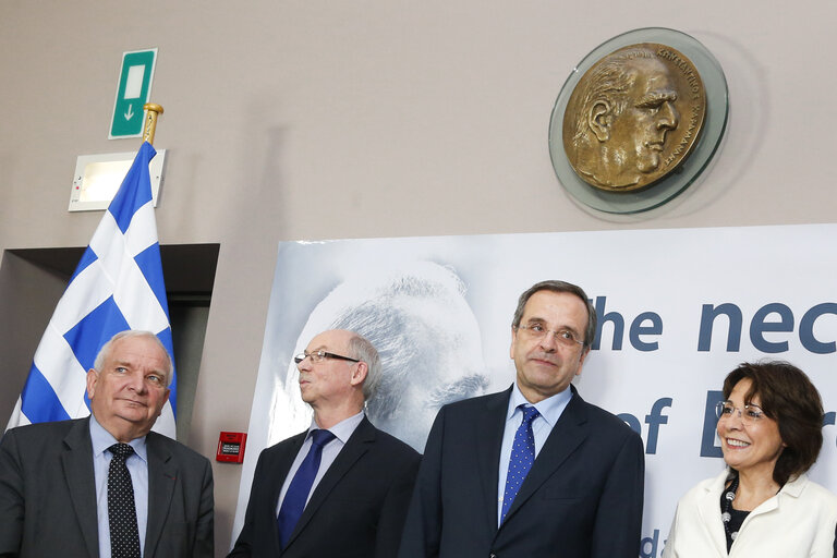 Foto 7: Commemoration ceremony in honour of late President of Greece Constantinos Karamanlis in the presence of Prime Minister of Greece