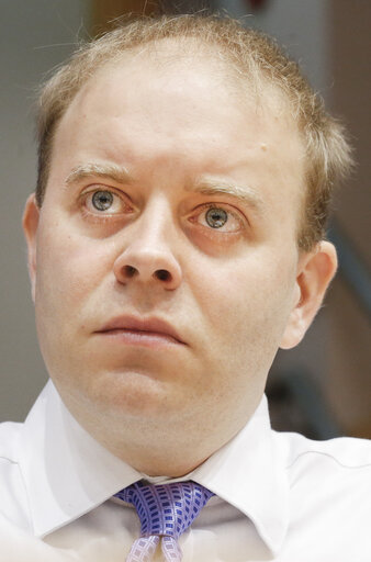 Meeting 'Privacy Platform, Surveillance vs. Encryption.Who's winning the cat and mouse game?'