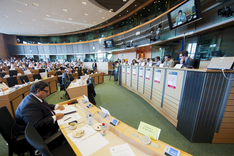 Fotografija 6: LIBE committee meeting:  Inquiry on the US National Security Agency (NSA) mass surveillance of EU citizens