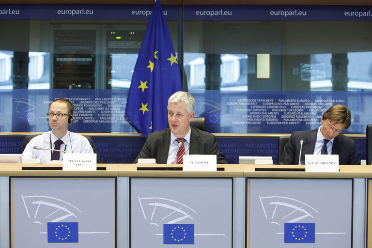 Fotografie 6: ENVI Commitee : votes on medical devices and in vitro medical devices