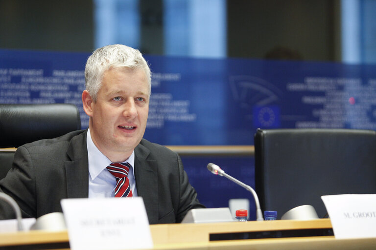 Fotografie 15: ENVI Commitee : votes on medical devices and in vitro medical devices