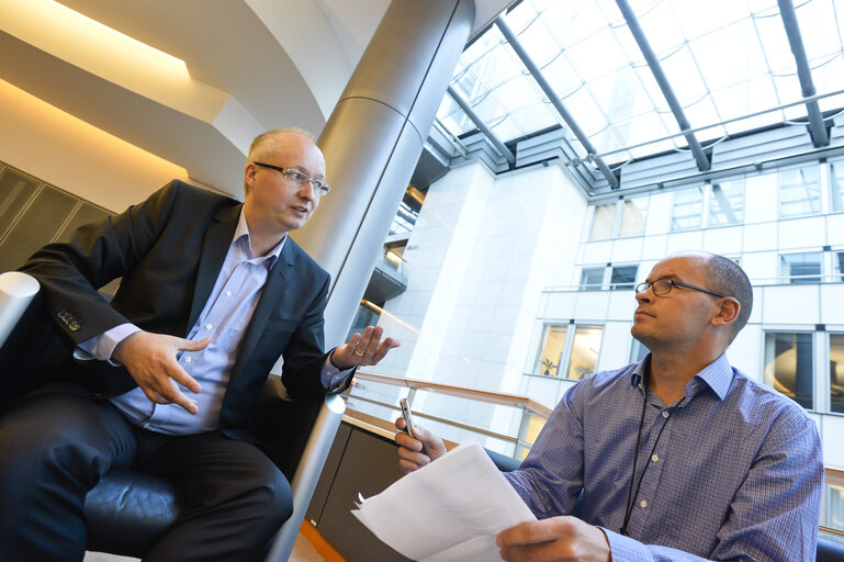 Photo 2: Interview of a MEP Mikael GUSTAFSSON by a Finnish journalist.