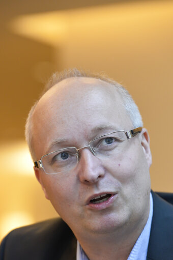 Photo 13: Interview of a MEP Mikael GUSTAFSSON by a Finnish journalist.