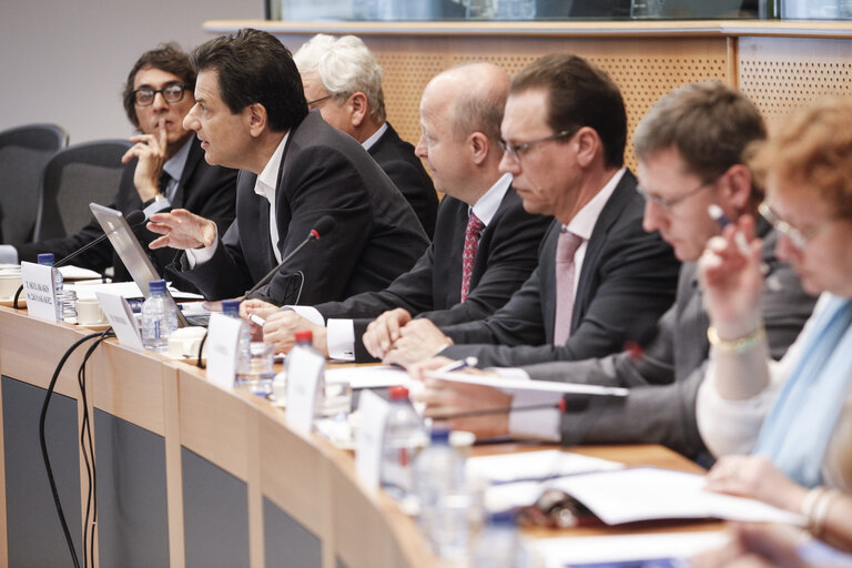 Protecting the EU's financial interest: Towards a European public prosecutor