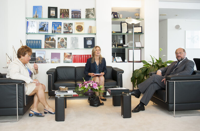 Photo 1 : EP President meets with MEPs Silvana KOCH-MEHRIN and Zita GURMAI. - Discussion on the conference on female MP's of the world scheduled in November at the EP