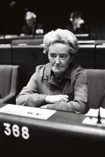 Foto 2: The MEP Dame Shelagh ROBERTS during a session in Strasbourg in November 1979.