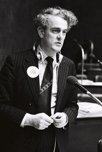 Tam DALYELL, Member of the European Parliament, during a session in Luxembourg in December 1978.