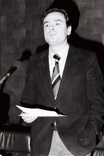 The delegue Heinz SCHREIBER during a session in December 1978.