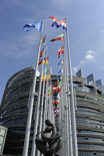 Fotografi 10: Raising of the Croatian flag in Strasbourg