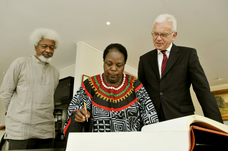 EP President meets with the Laureate of the Nobel Prize in Literature and with the President of the Pan-African Parliament.