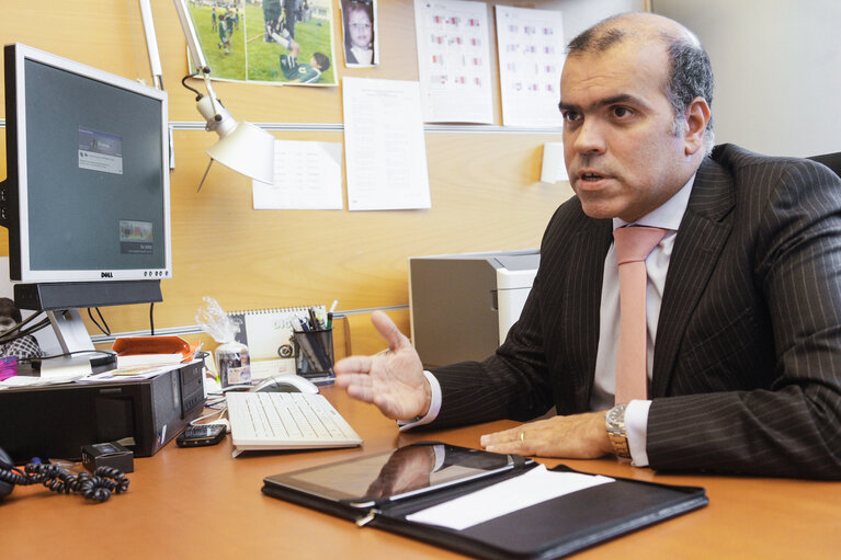 Fotografie 12: MEP Diego FEIO at the European Parliament in Brussels