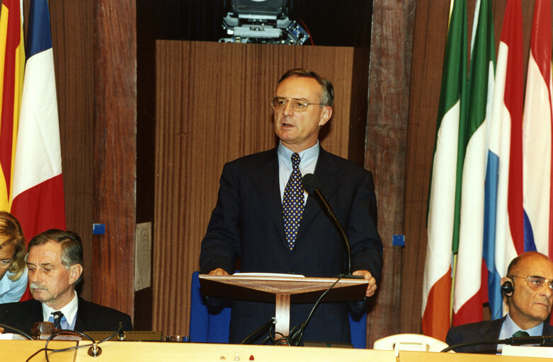 Fotó 2: Portrait of EP President