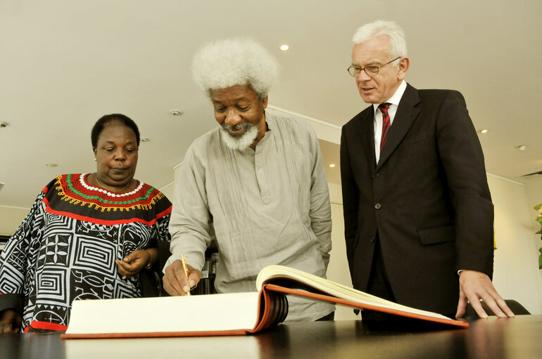 EP President meets with the Laureate of the Nobel Prize in Literature and with the President of the Pan-African Parliament.