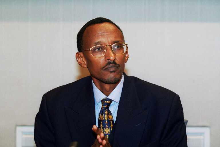 Fotagrafa 2: Meeting with the President of Rwanda.