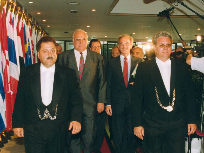 German Chancellor visits the European Parliament