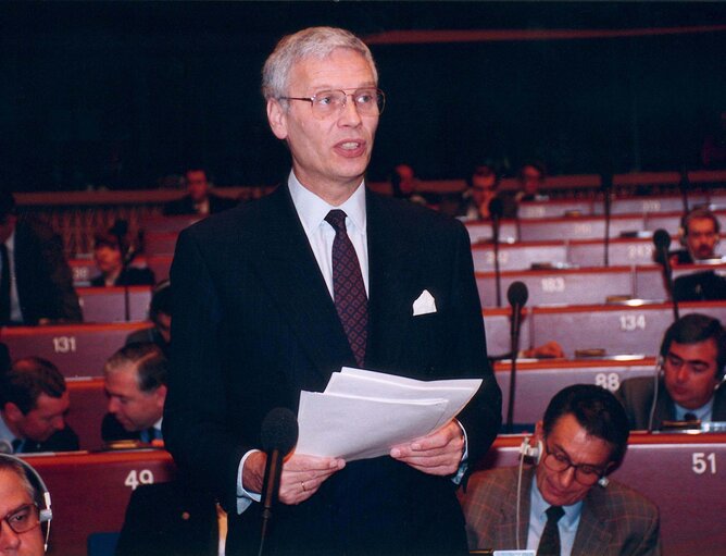 Fotó 4: The Minister for Foreign Affairs of the Netherlands in Plenary Session in Strasbourg during the Dutch Presidency of the EU.