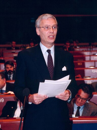 Fotó 5: The Minister for Foreign Affairs of the Netherlands in Plenary Session in Strasbourg during the Dutch Presidency of the EU.