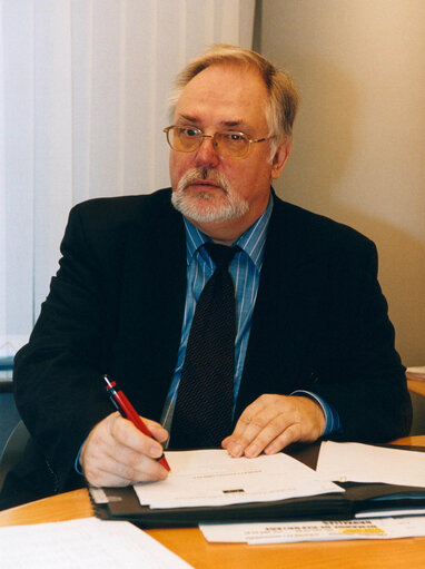 Valokuva 12: Portrait of Helmut KUHNE at the EP in Brussels.