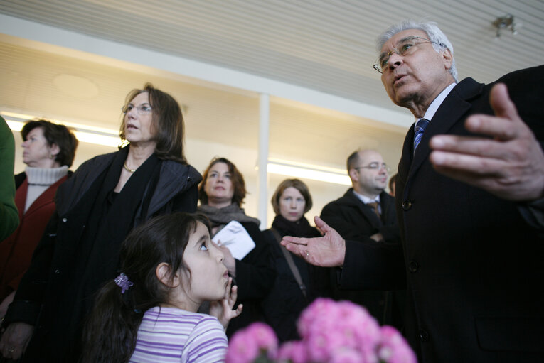 Foto 9: LIBE Committee delegation to Denmark‚Ä®visits sandholm lejeren and kongedal refugees detention centres.