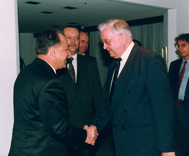 Photo 2 : EP President meets with the Prime Minister of Romania in Strasbourg