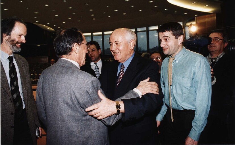 Valokuva 3: Visit of former President of the Soviet Union Mikhail Gorbatchev to the European Parliament in Brussels