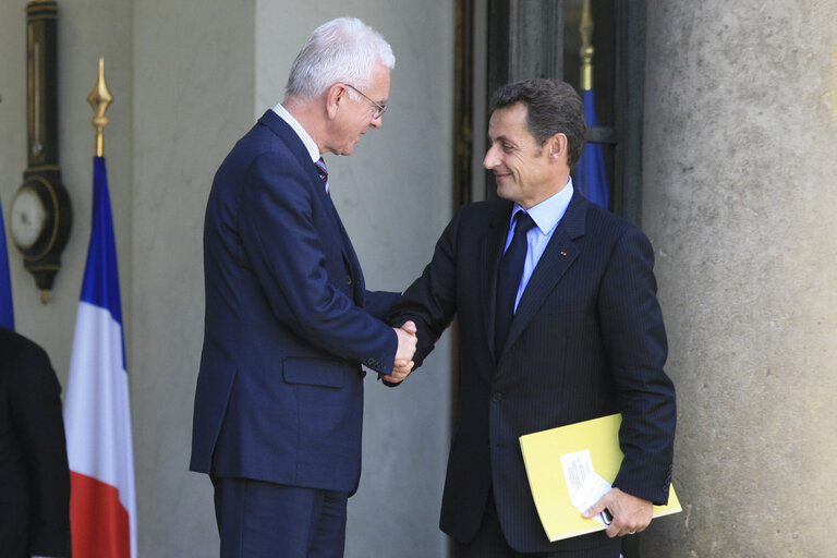 Foto 2: EP President at the meeting of the Conference of Presidents with the President of France and Acting President of the European Council.