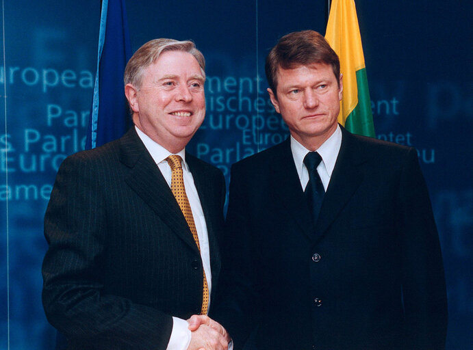 Fotogrāfija 2: EP President meets with the President of Lithuania.