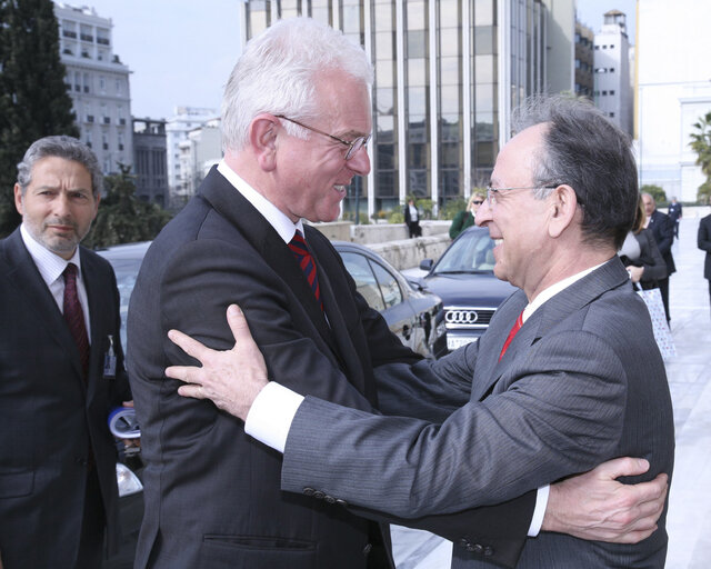 Fotografija 5: Hans-Gert POETTERING, EP President, attends a meeting of the Euro-Mediterranean Parliamentary Assembly in Athens