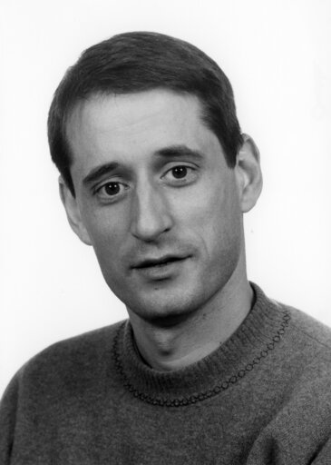 Fotogrāfija 4: Portrait of Gerard ONESTA.