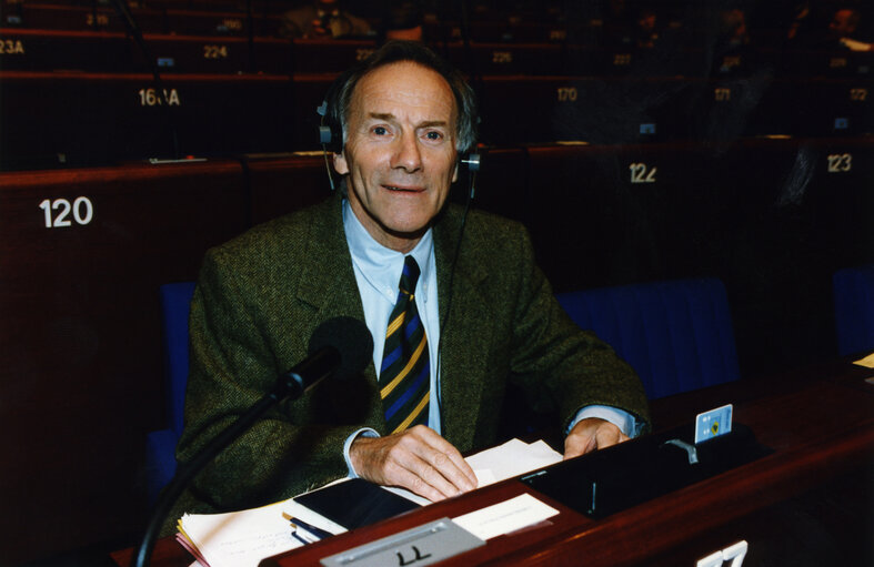 Foto 20: Petrus A.M. CORNELISSEN in plenary session in Strasbourg.