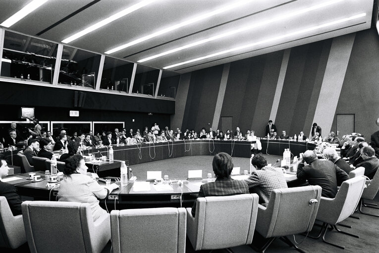 Foto 8: Meeting in February 1989